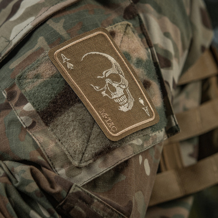 Naszywka Face of war (haft)  - Coyote
