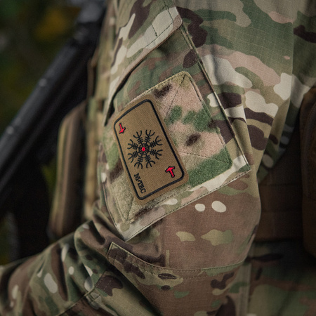 Naszywka Karta Hełm Grozy (Haftowana)  - Coyote