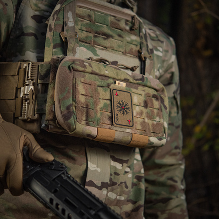 Naszywka Karta Hełm Grozy (Haftowana)  - Coyote