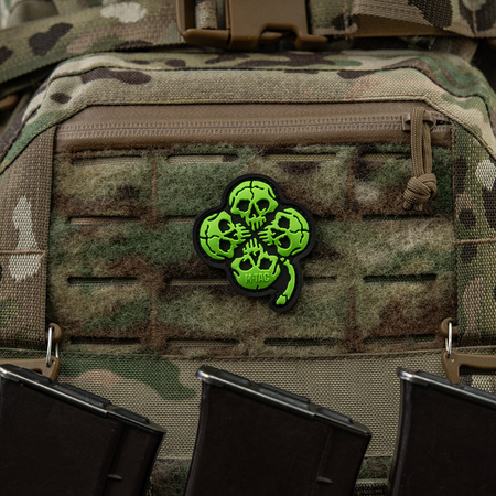 Naszywka Fucking Luck (PVC)  - Color