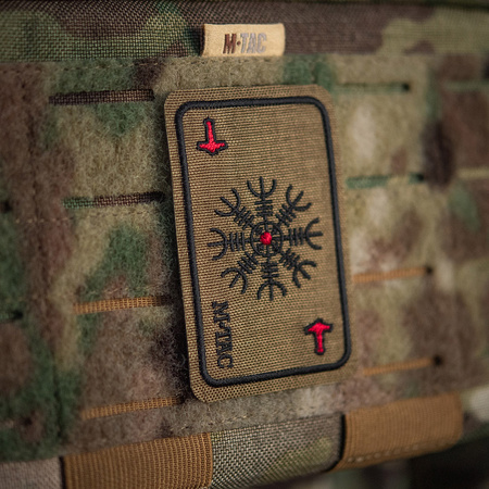 Naszywka Karta Hełm Grozy (Haftowana)  - Coyote