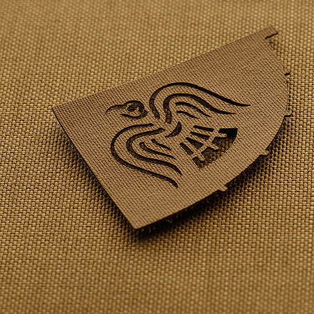 Naszywka Sztandar Wrona Cięta Laser Cut  - Coyote