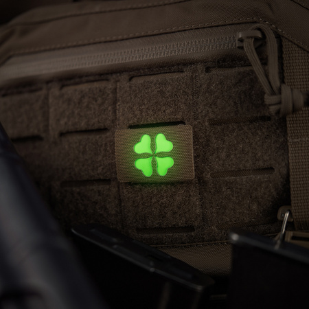 Naszywka MOLLE Koniczyna  - Coyote