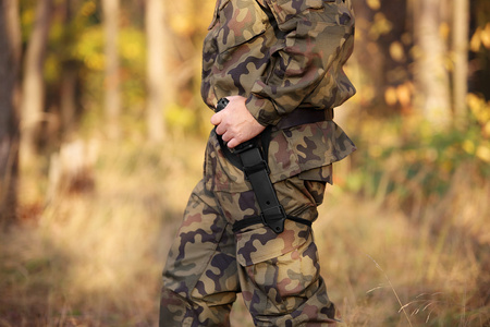 Nóż militarny z krzesiwem HASTAA 01-HS-251
