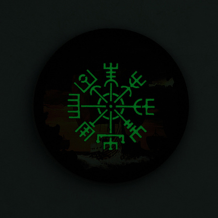 Okrafla naszywka Vegvisir/Drakkar (80mm)  - Black/GID
