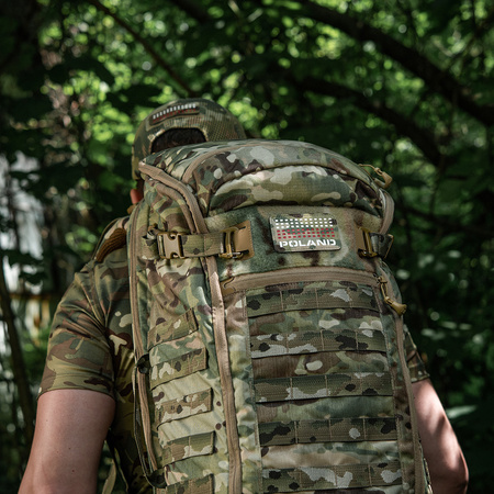 Naszywka Poland (z flagą) 50x80 Laser Cut  - Multicam/White/Red