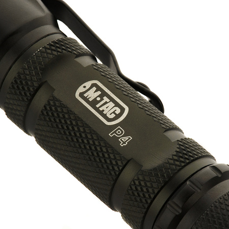 Latarka P4  - Black