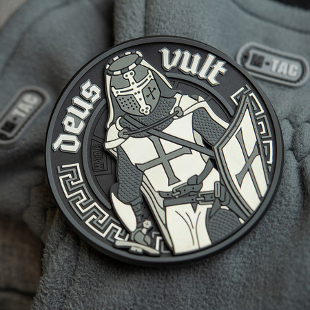 Naszywka Deus Vult 3D PVC  - Black