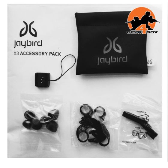 JayBird X3 Zestaw akcesoriów do słuchawek, widok zawartości koperty